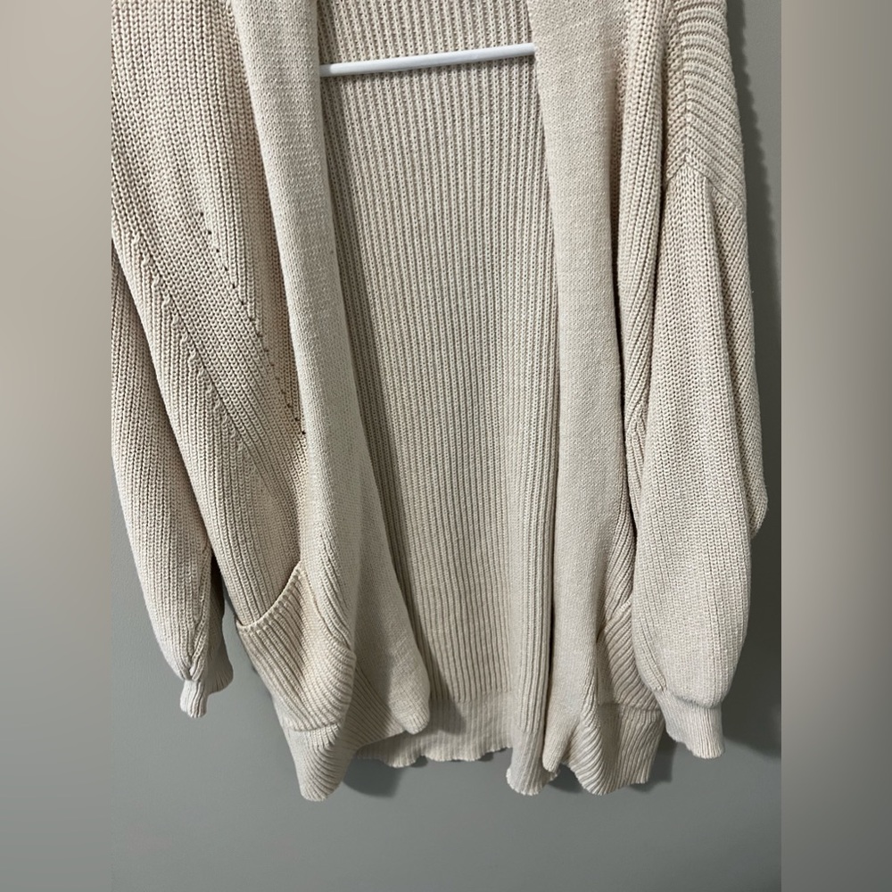 Cream/beige cardigan